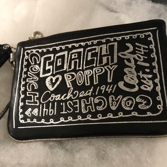 Coach Poppy Wristlet - Picture 2 of 4